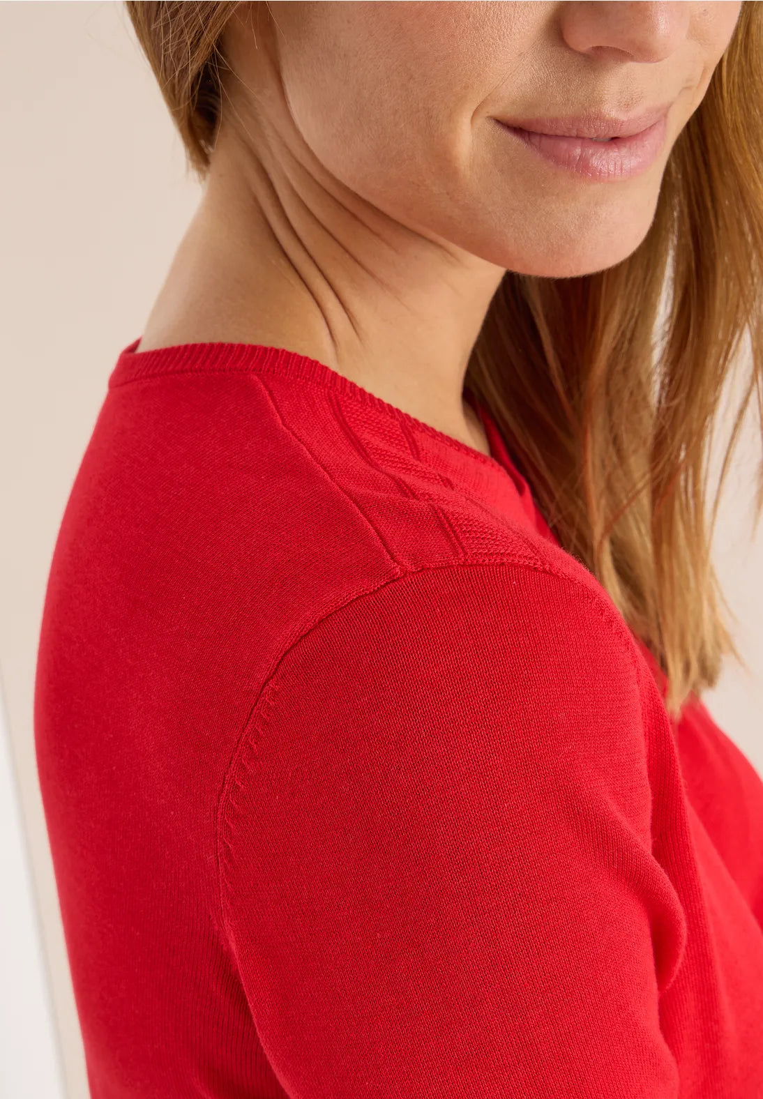NAYA RED JUMPER