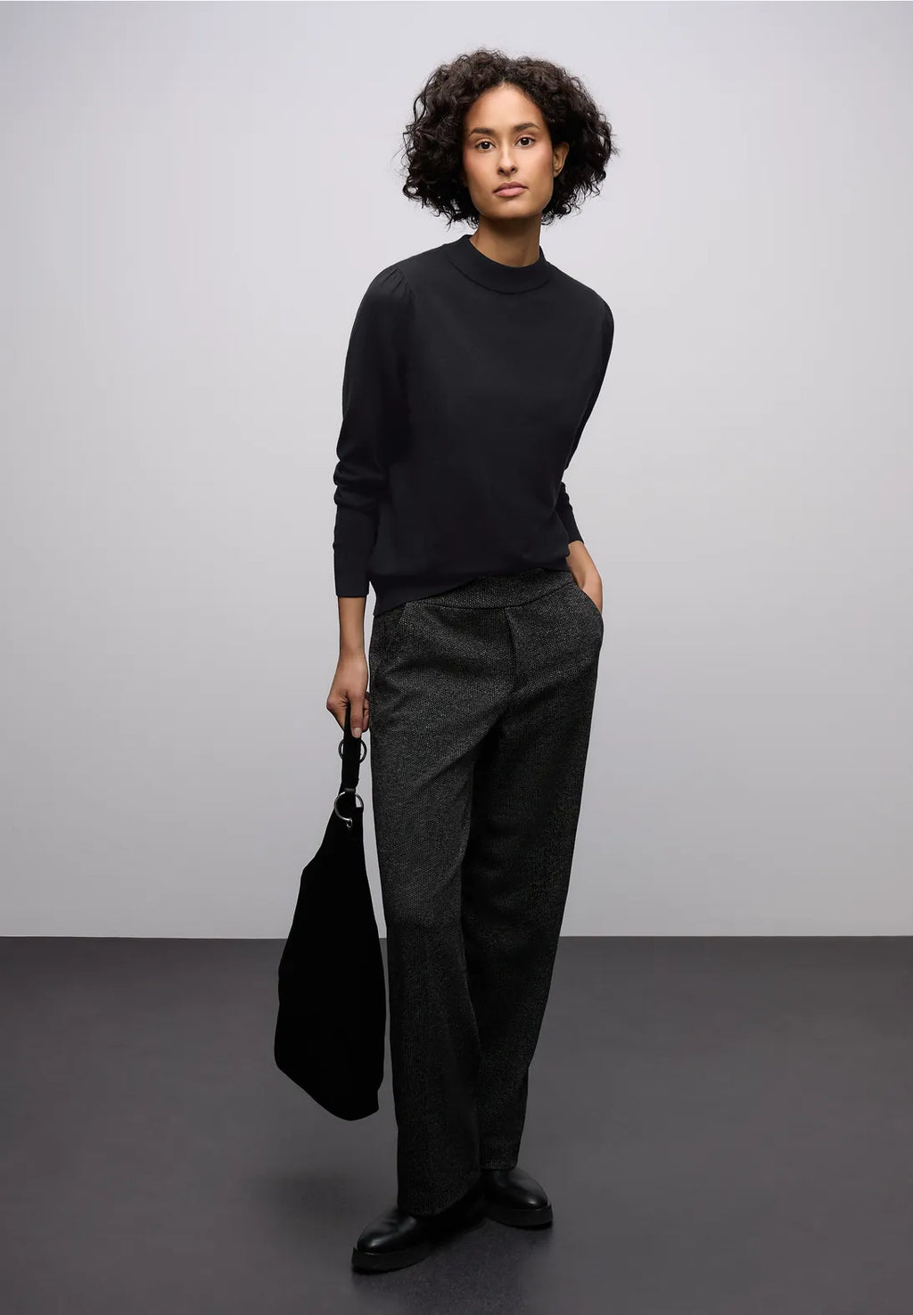 KAT BLACK  KNIT