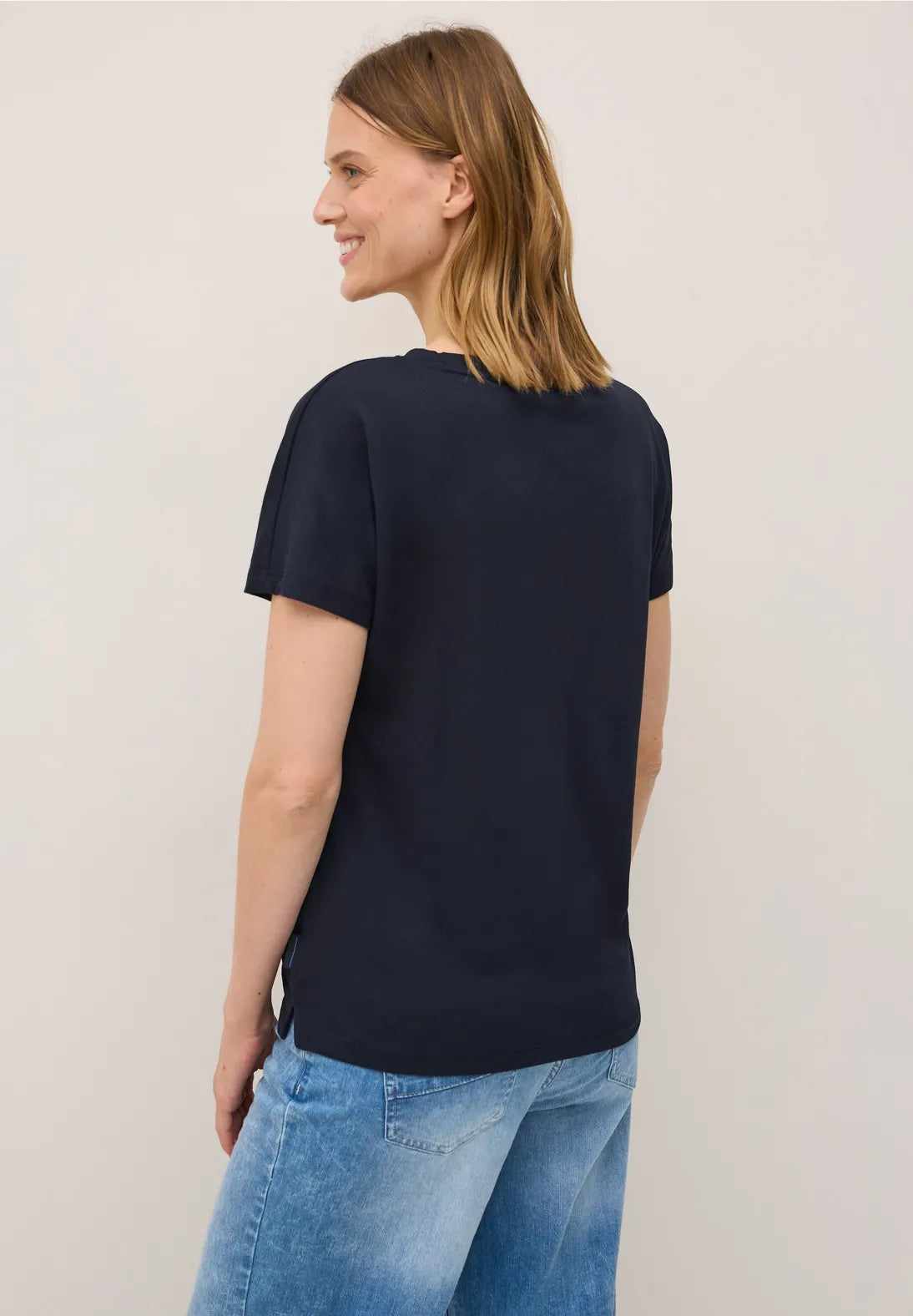 CURIOUS NAVY TEE