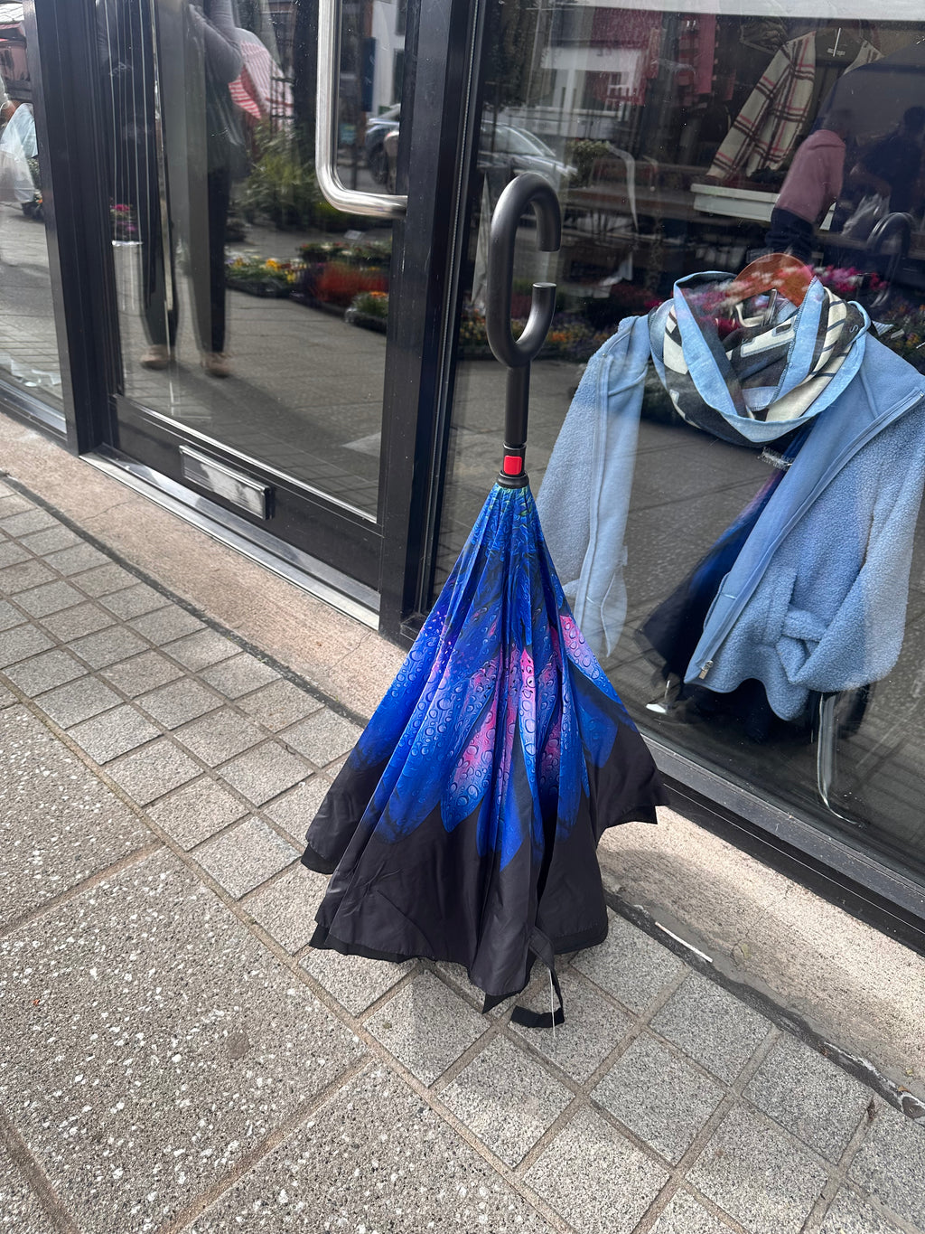 BLUE FLOWER UMBRELLA