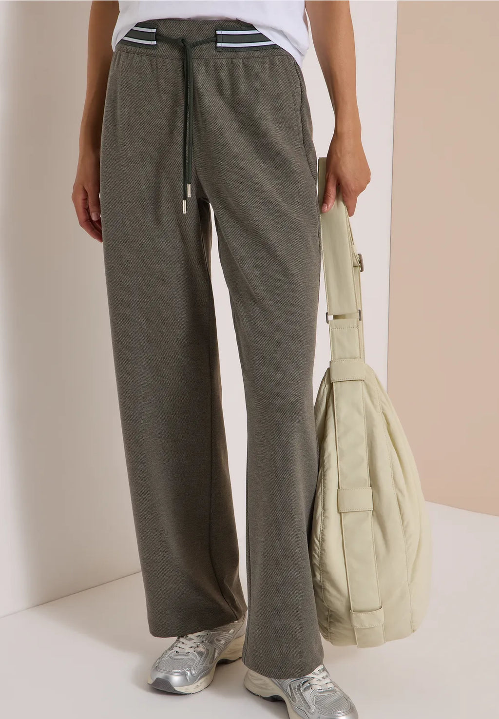 LILY GREEN JOGGER