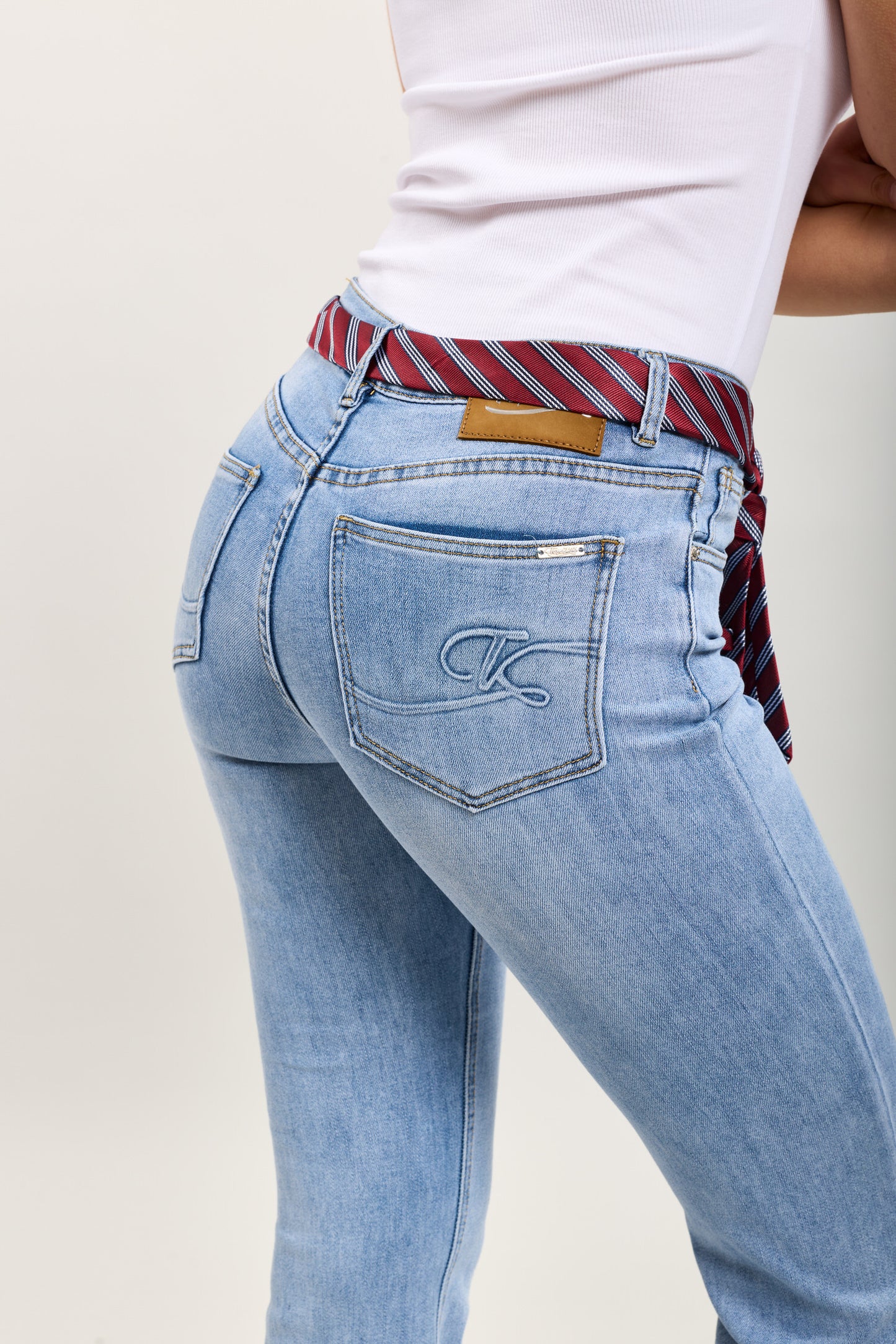 TOVA JEAN