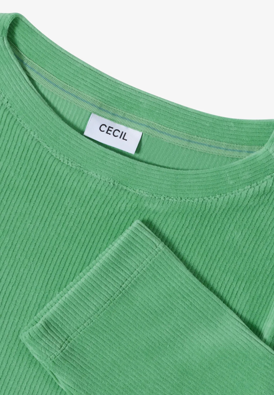 APPLE GREEN TOP
