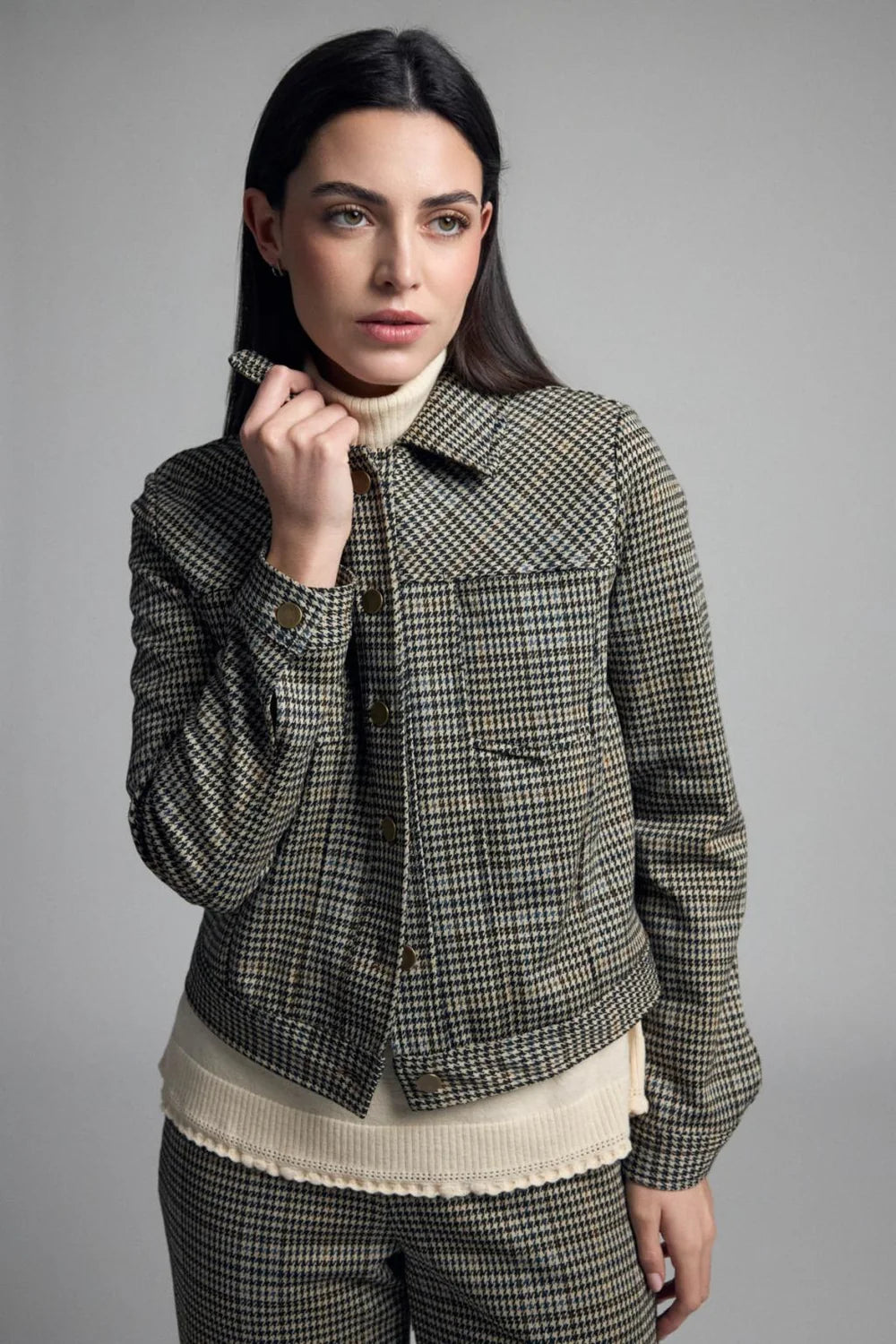 ARUNA JACKET
