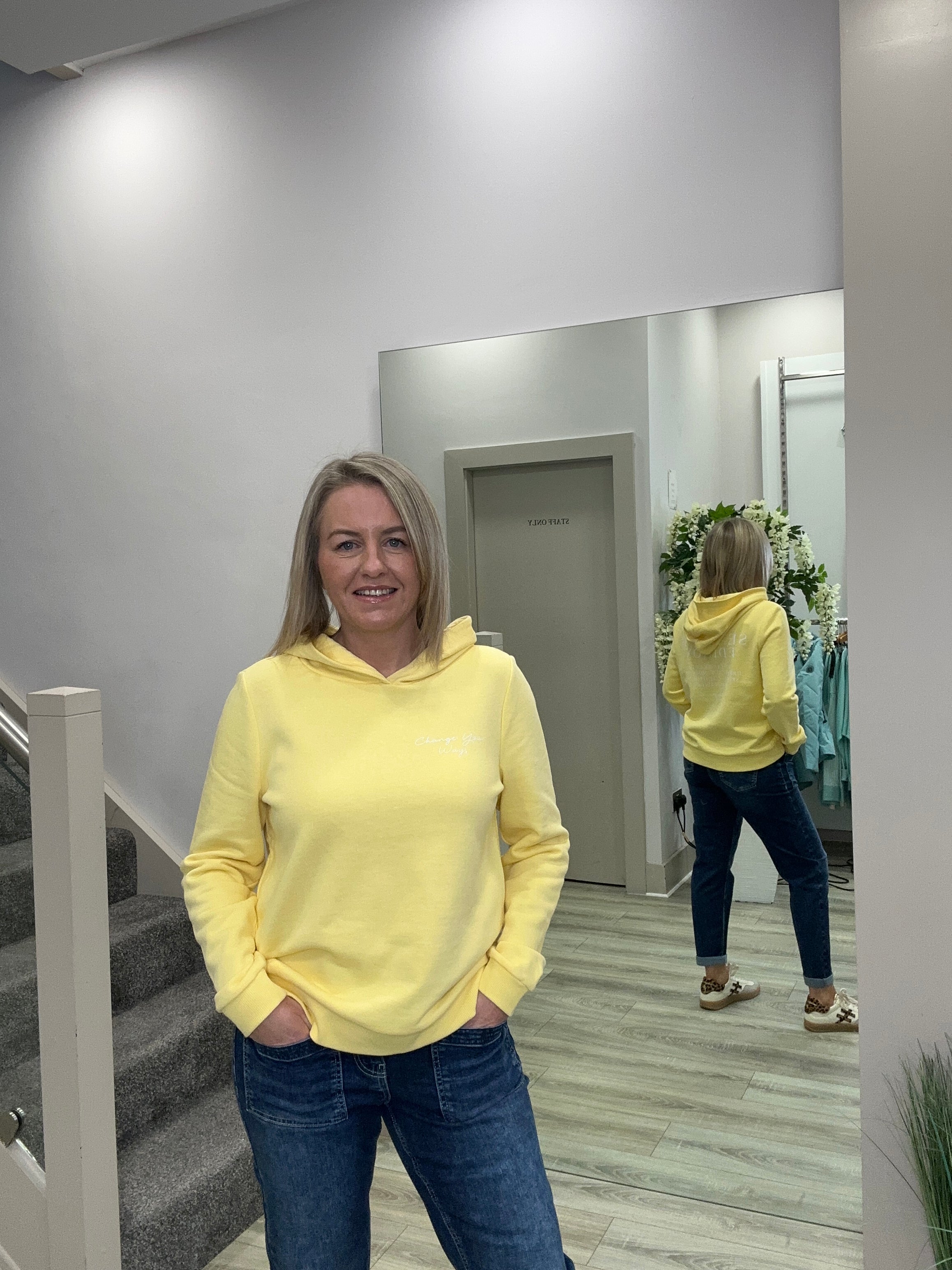 EDEN YELLOW SWEATER