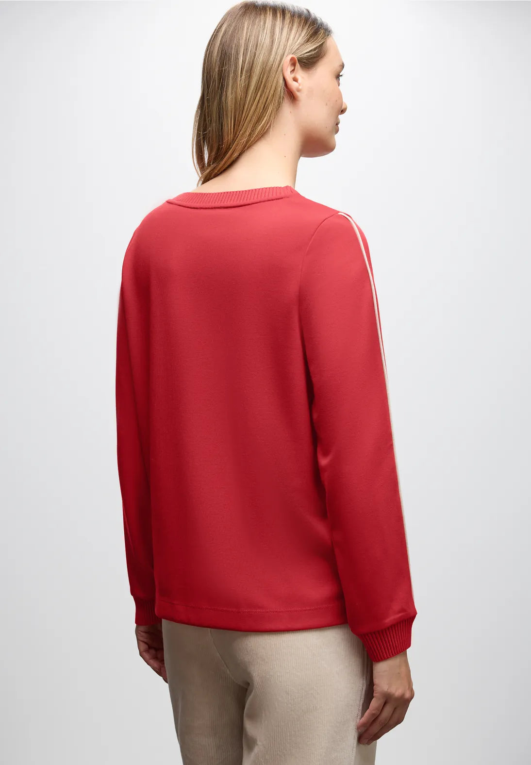 NOOR RED SWEATER
