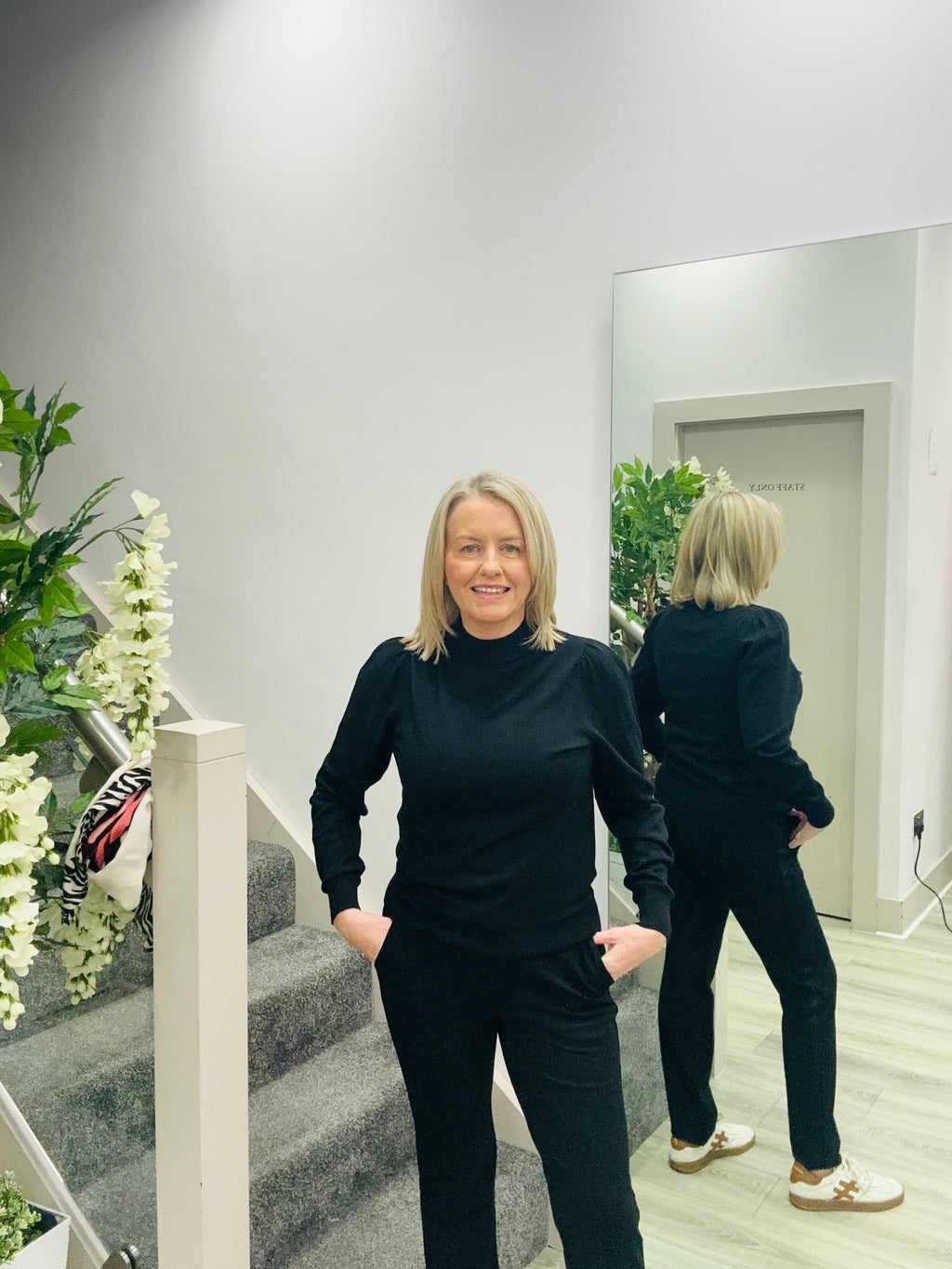 KAT BLACK  KNIT