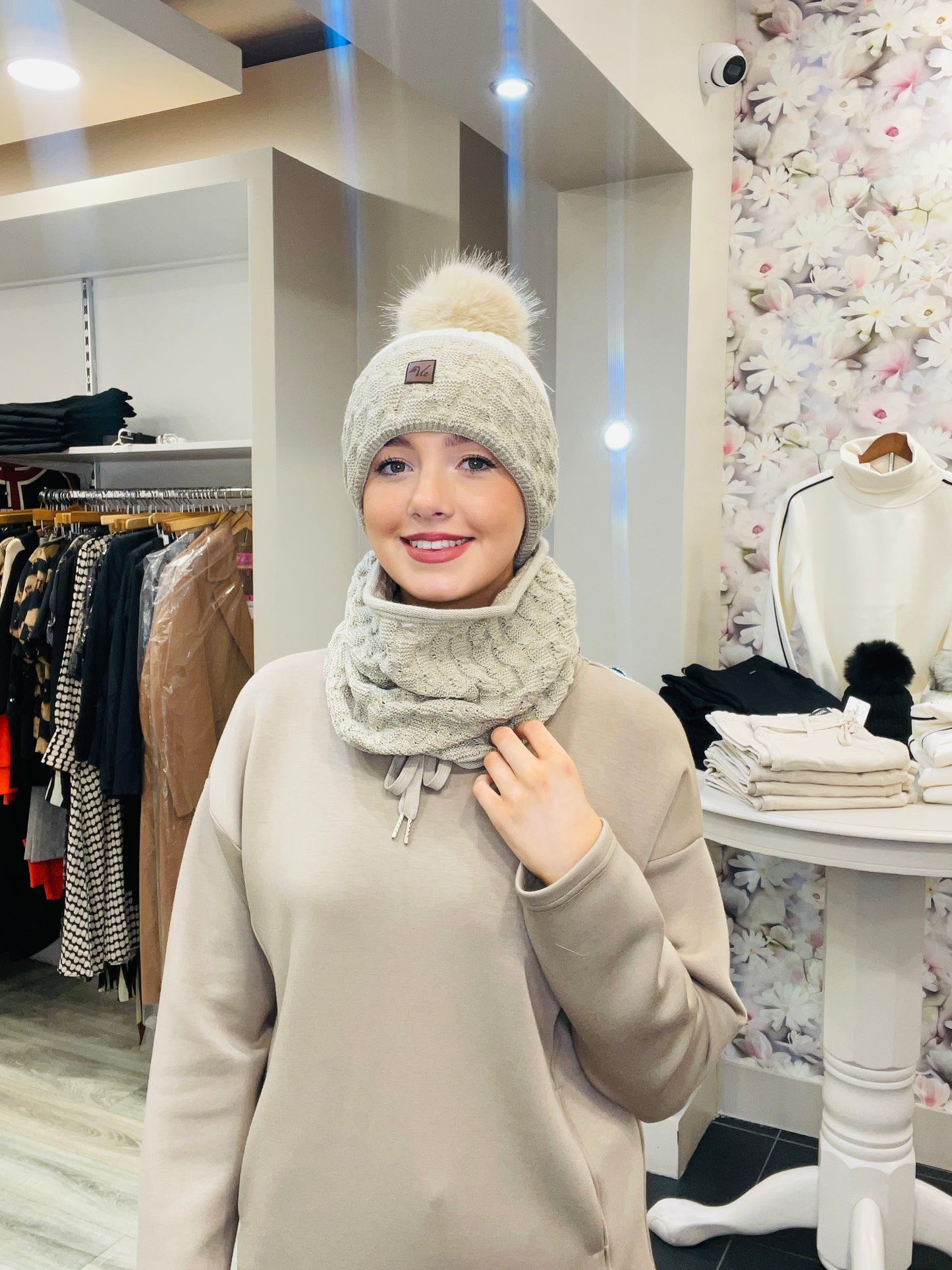 BEATA CREAM  HAT SET