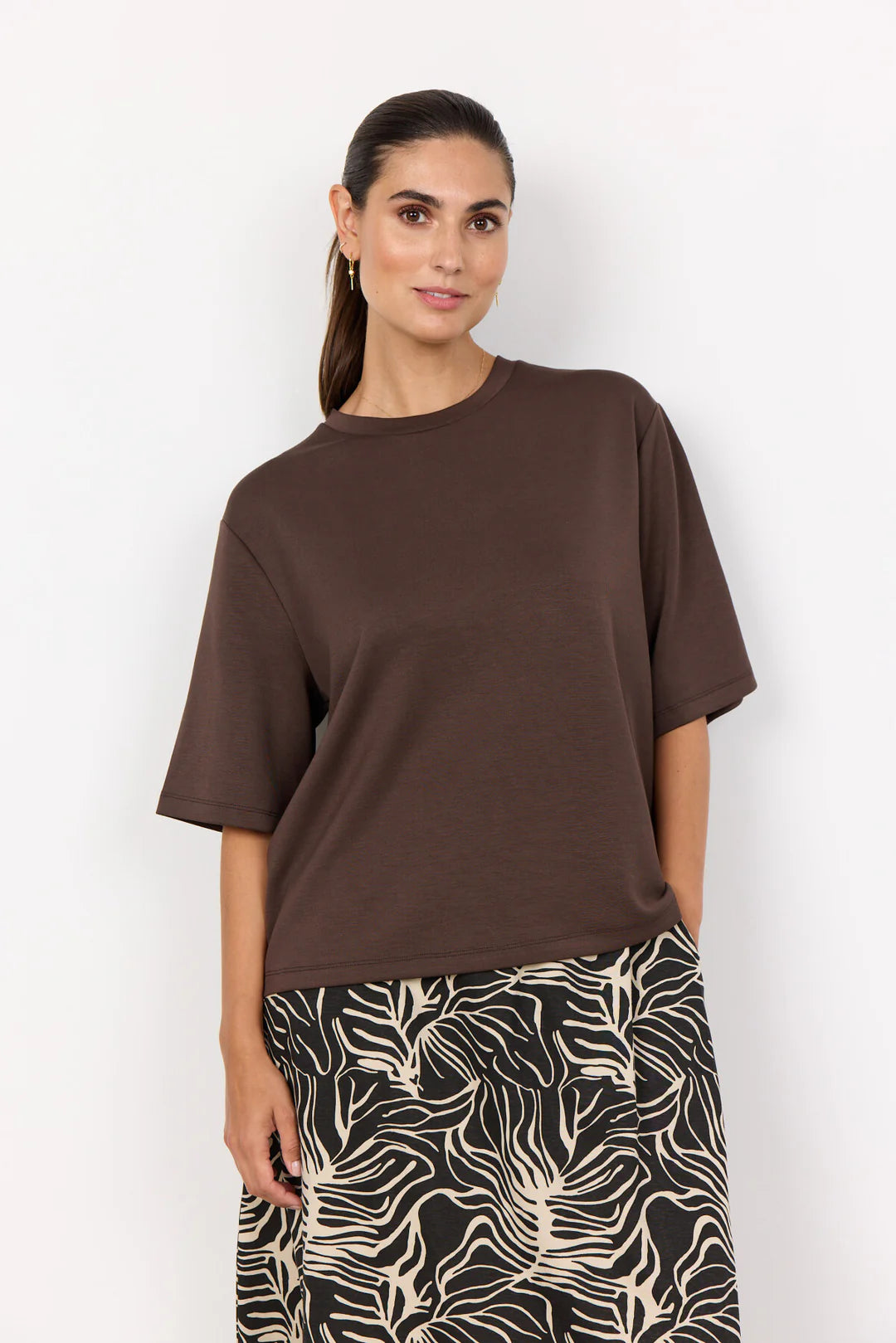 JILL BROWN TEE