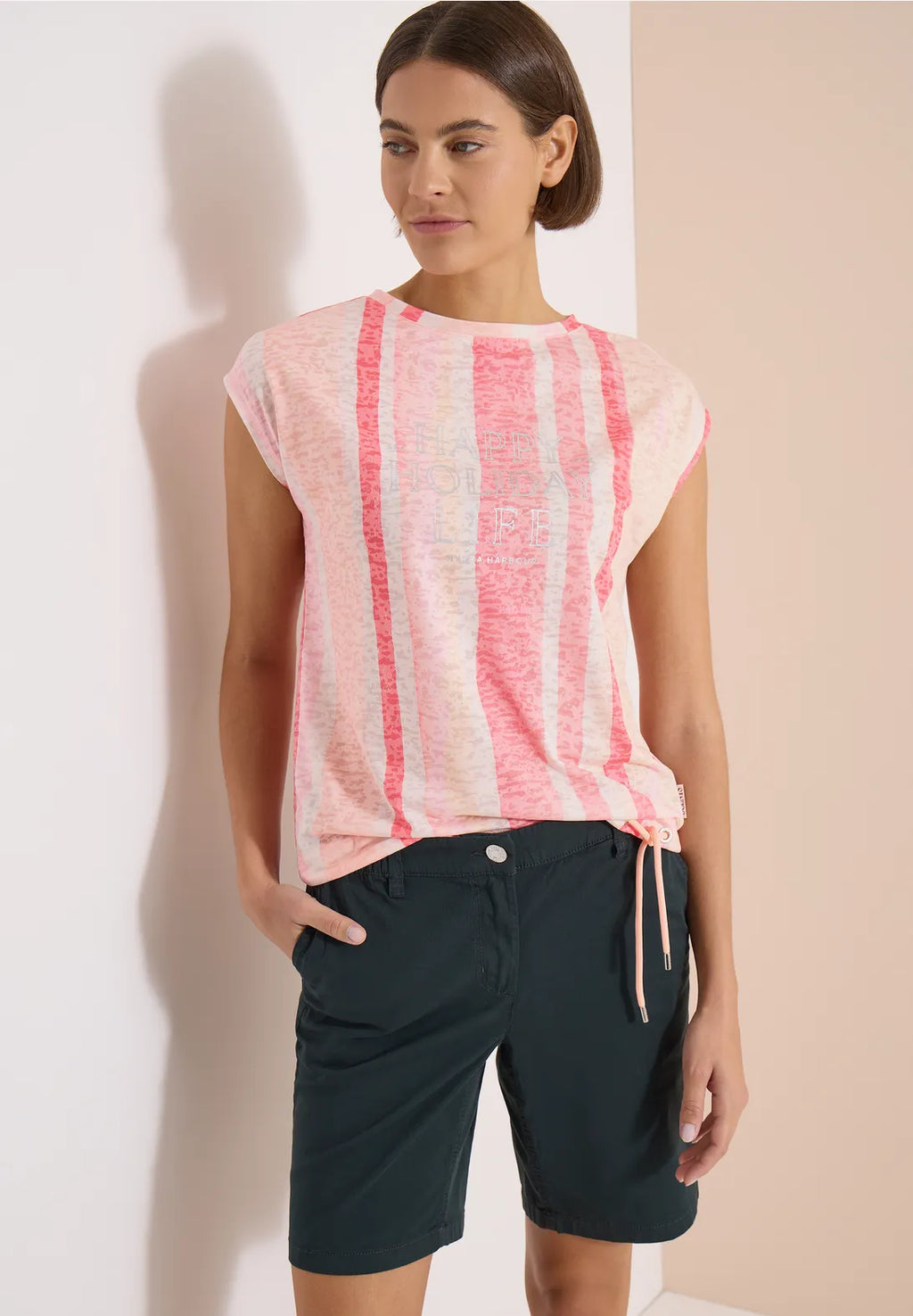 HAPPY CORAL TEE