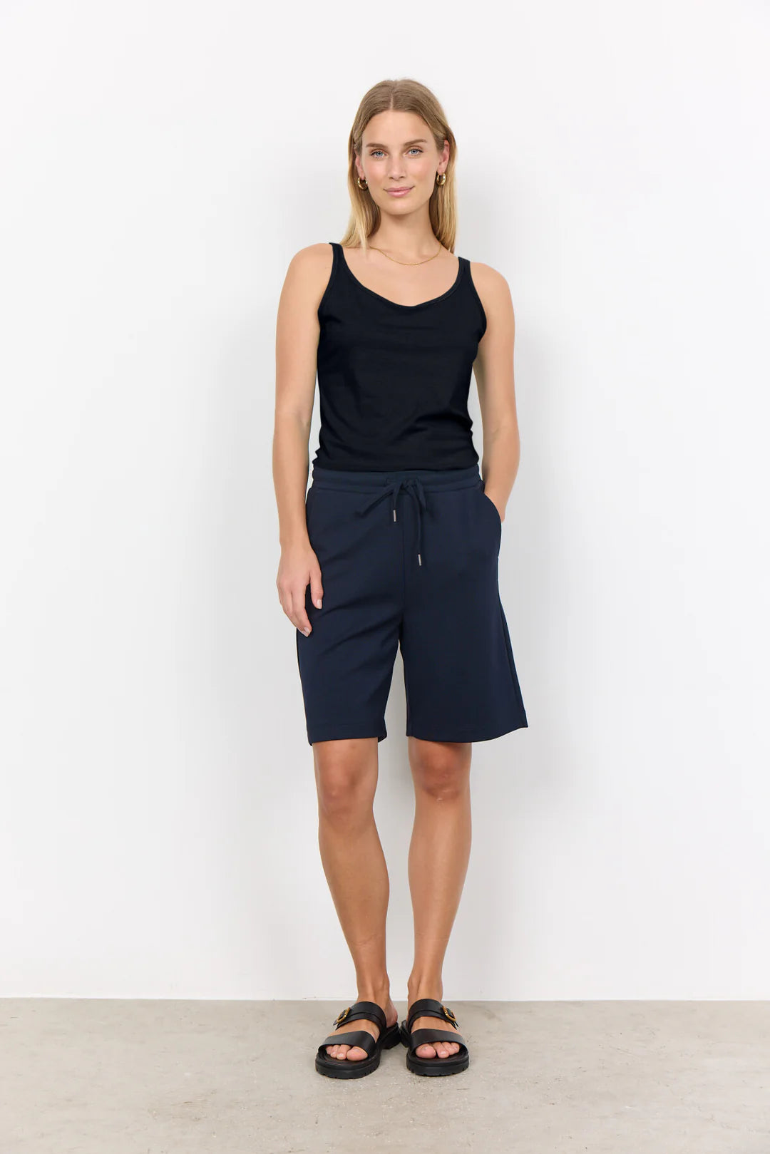 SHARON NAVY SHORTS