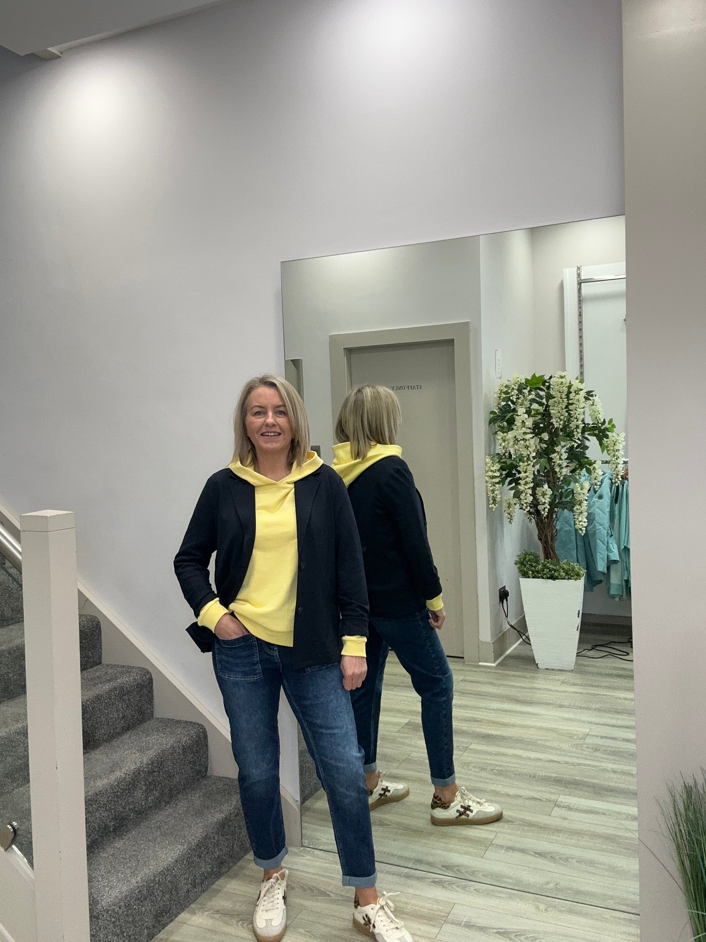 EDEN YELLOW SWEATER