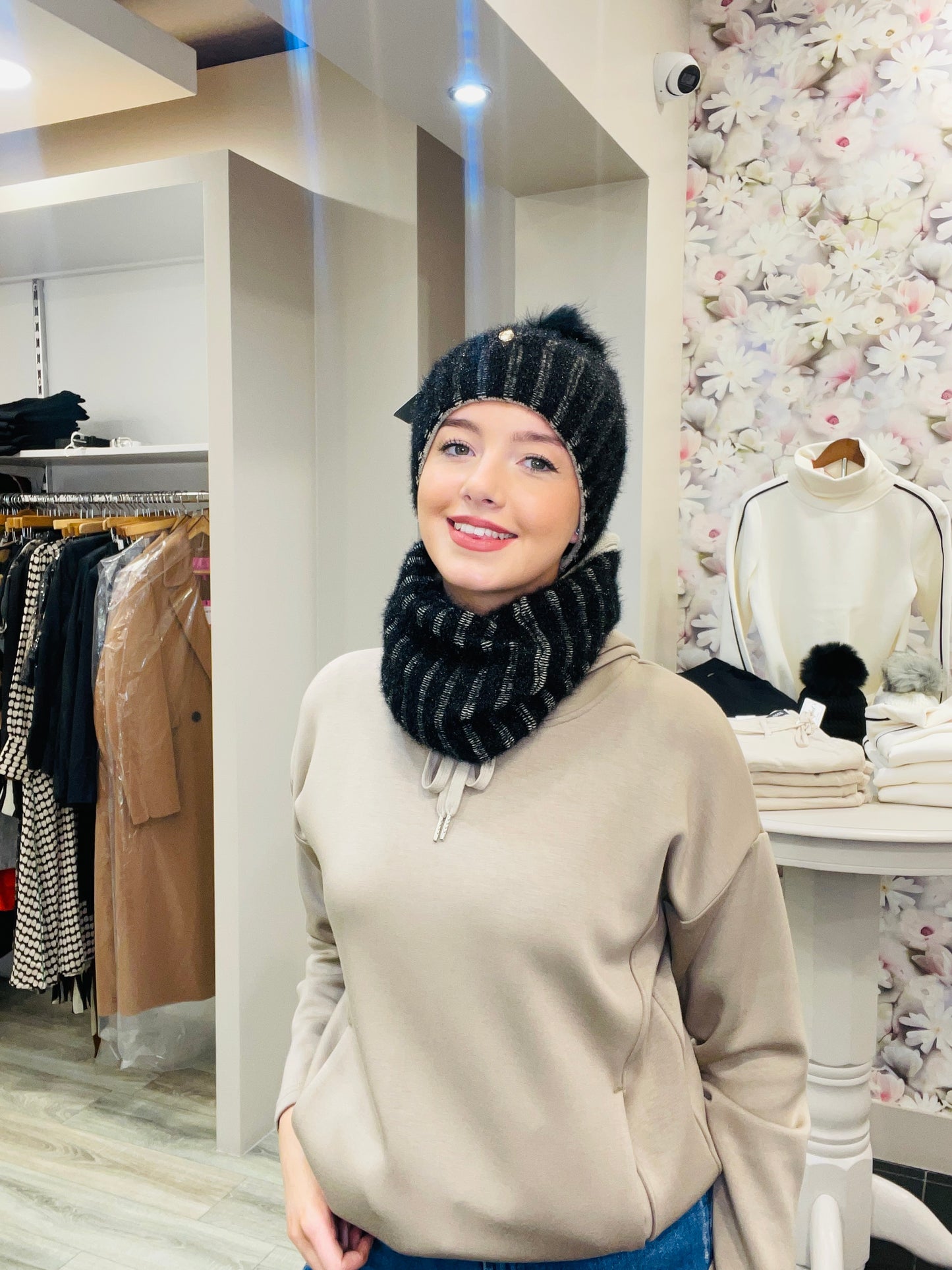 KARINA BLACK HAT SET