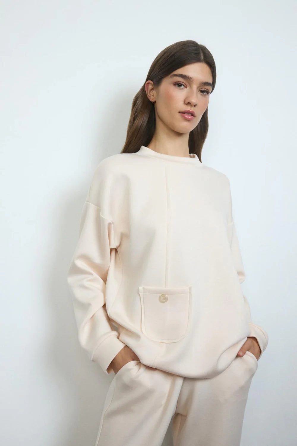 ALIPIA CREAM SWEATER