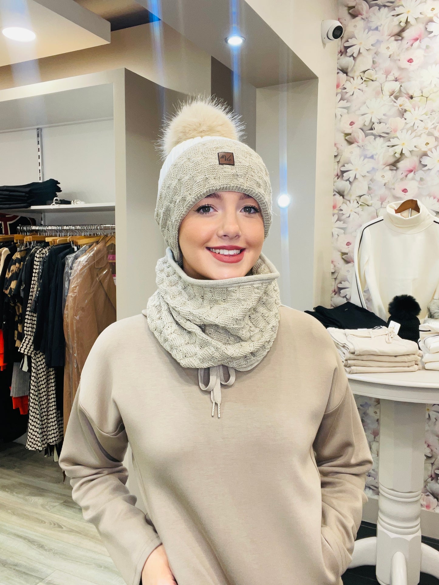 BEATA CREAM  HAT SET