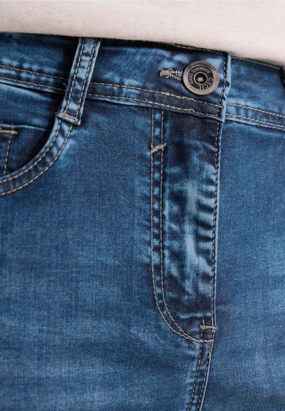 TORO JEAN