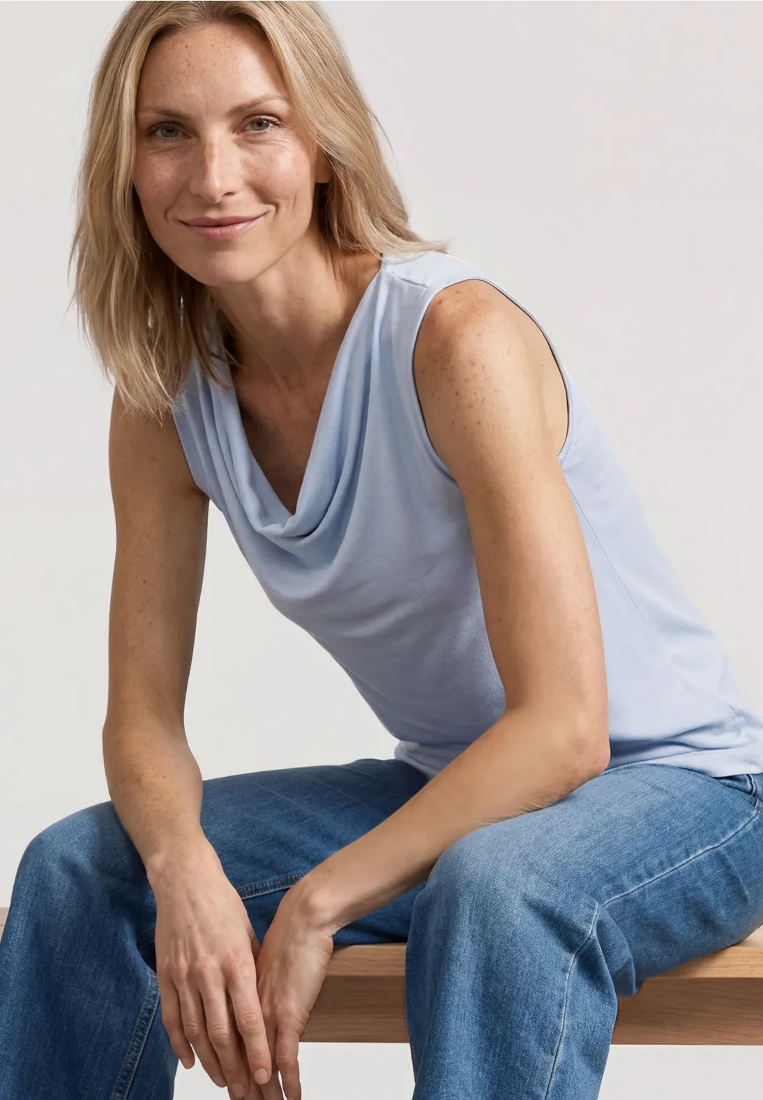 EIRA BLUE TOP