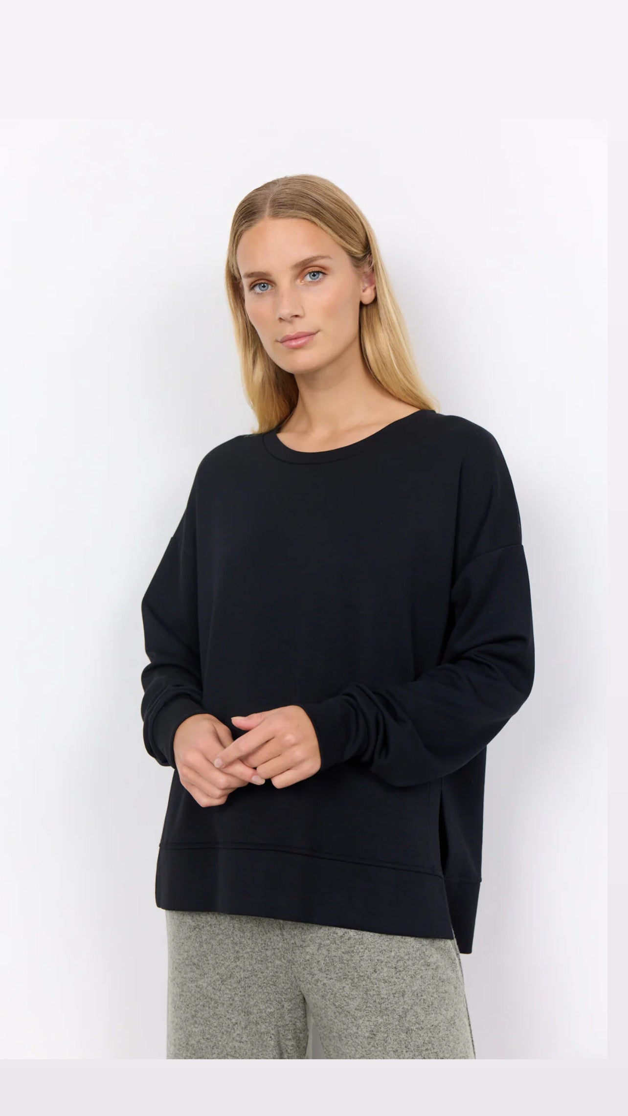 JILL BLACK SWEATER