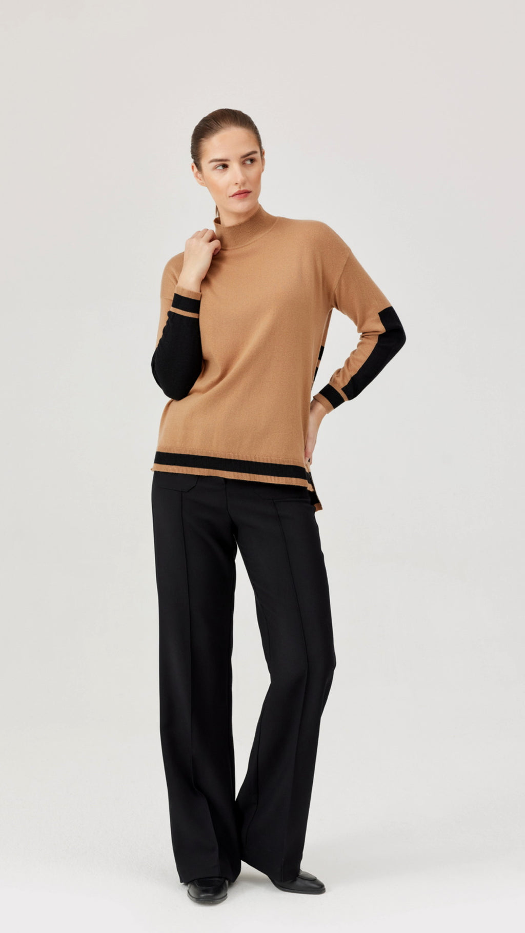 FRANKIE SWEATER