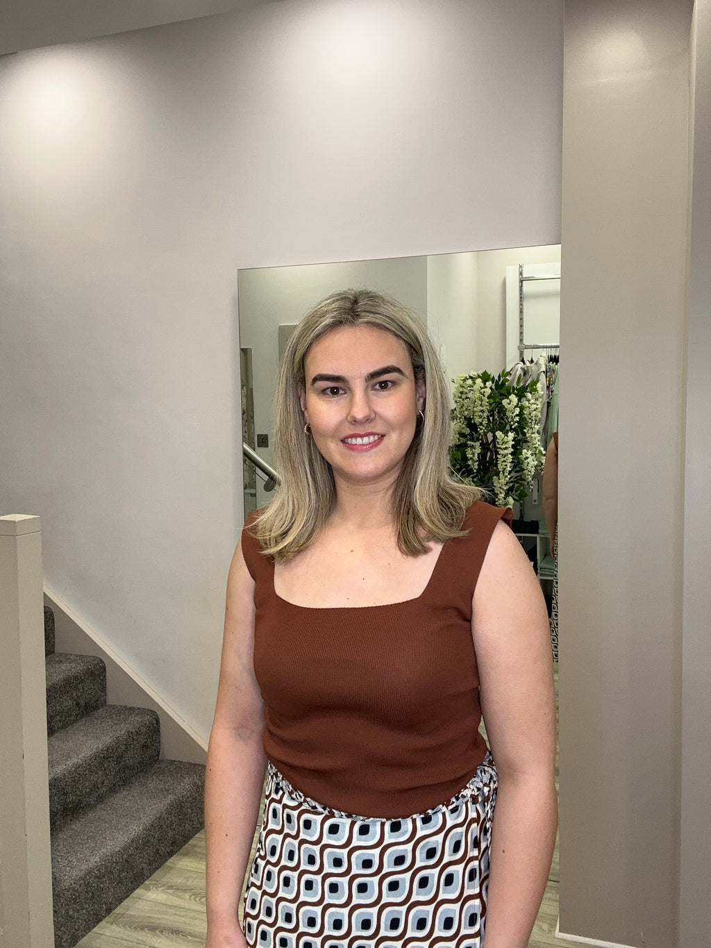 KATA BROWN TOP