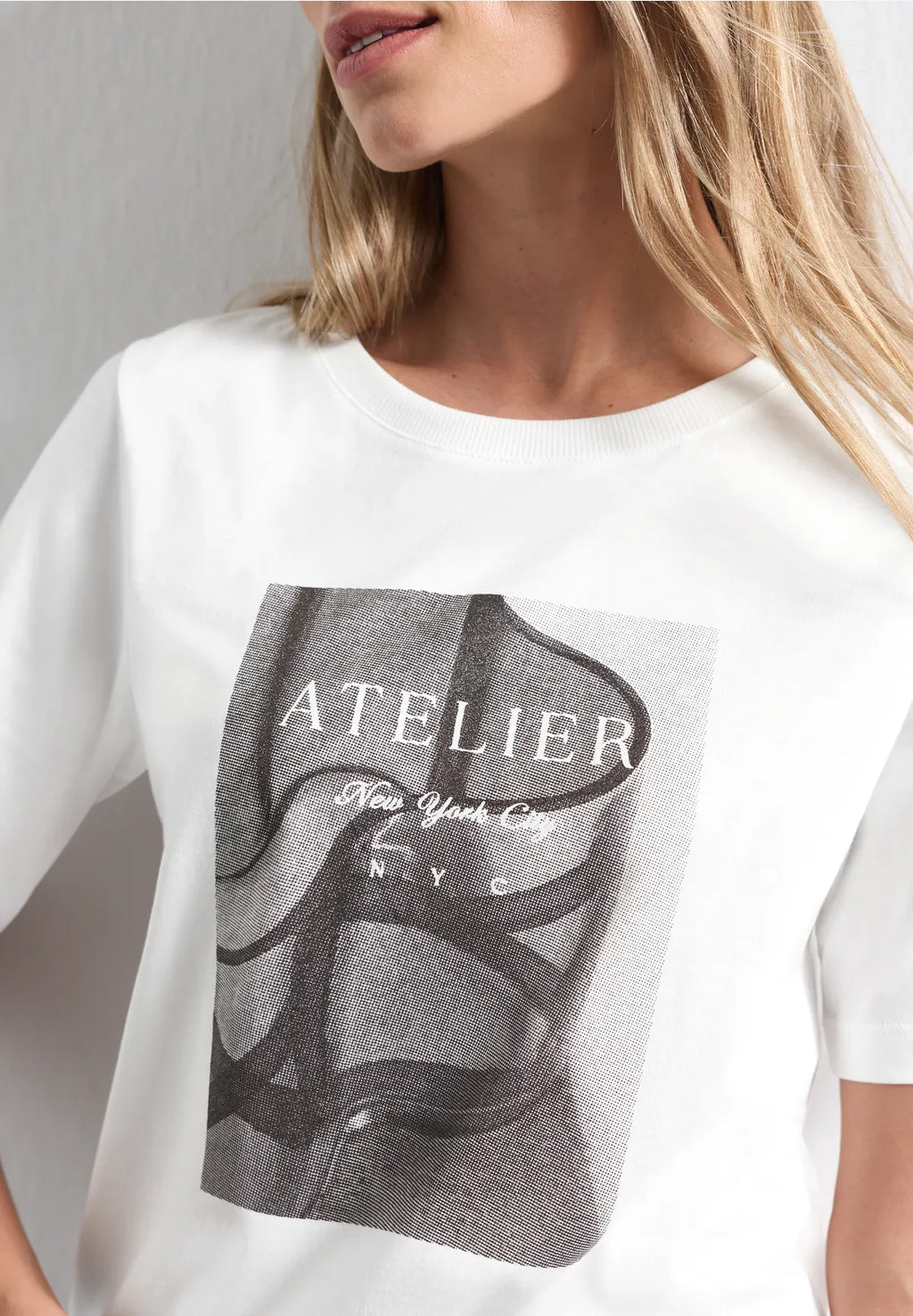 PAT WHITE T-SHIRT