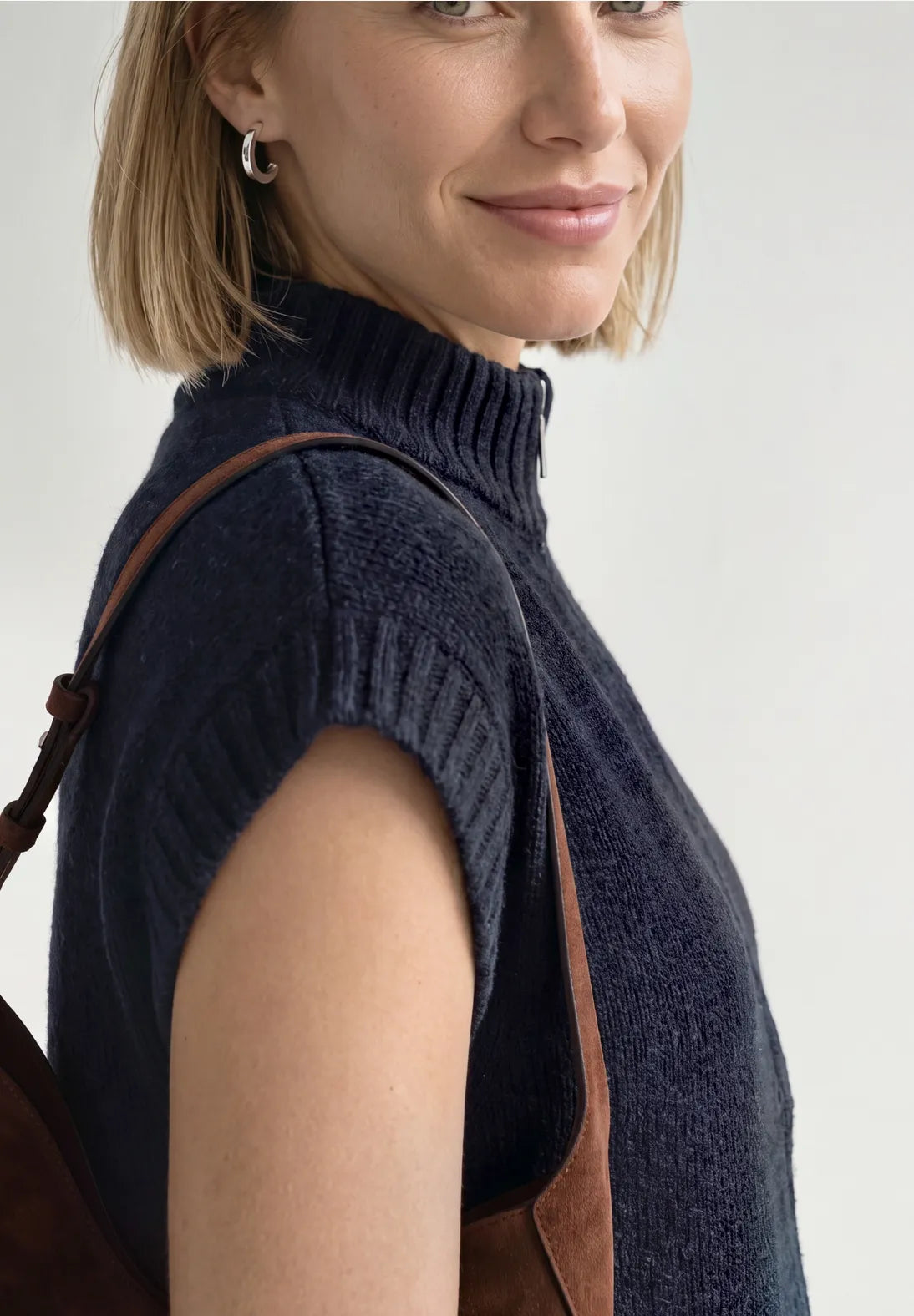 LOUISE ZIPPER
