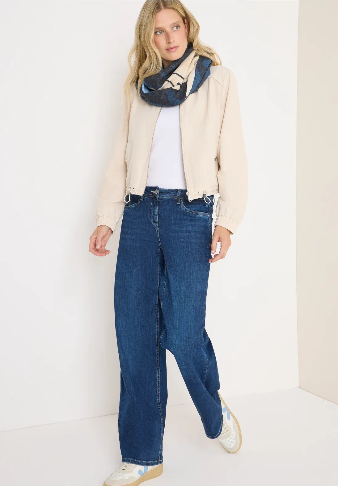 CAELYN BLUE SCARF