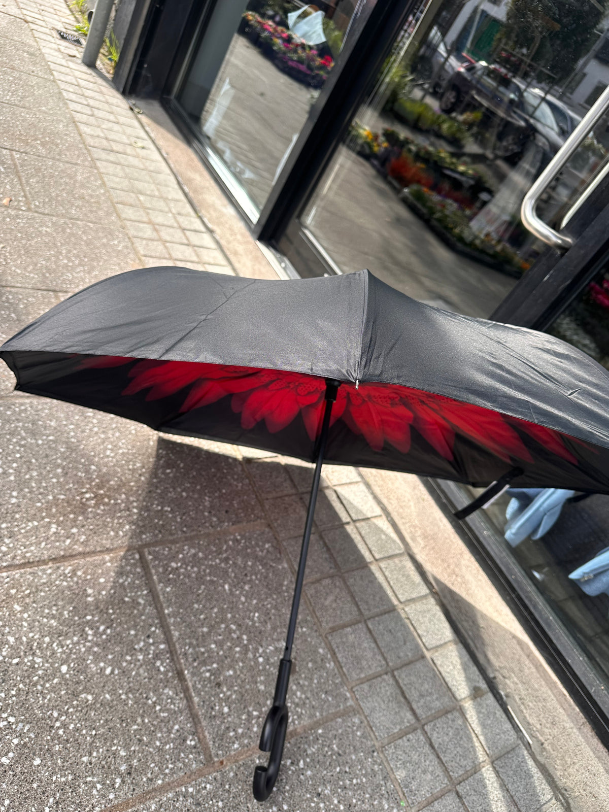 RED FLOWER UMBRELLA