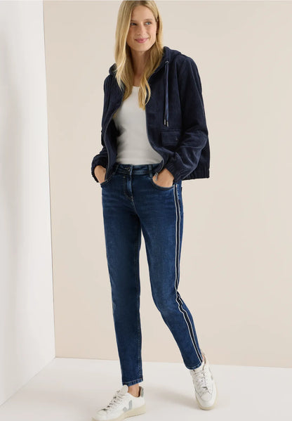 CAPRI JEAN