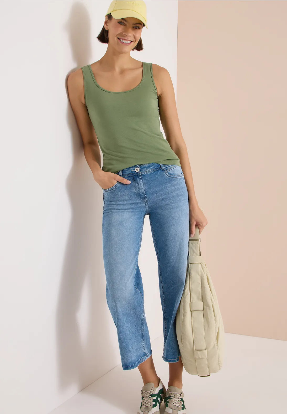 TRISH JEANS