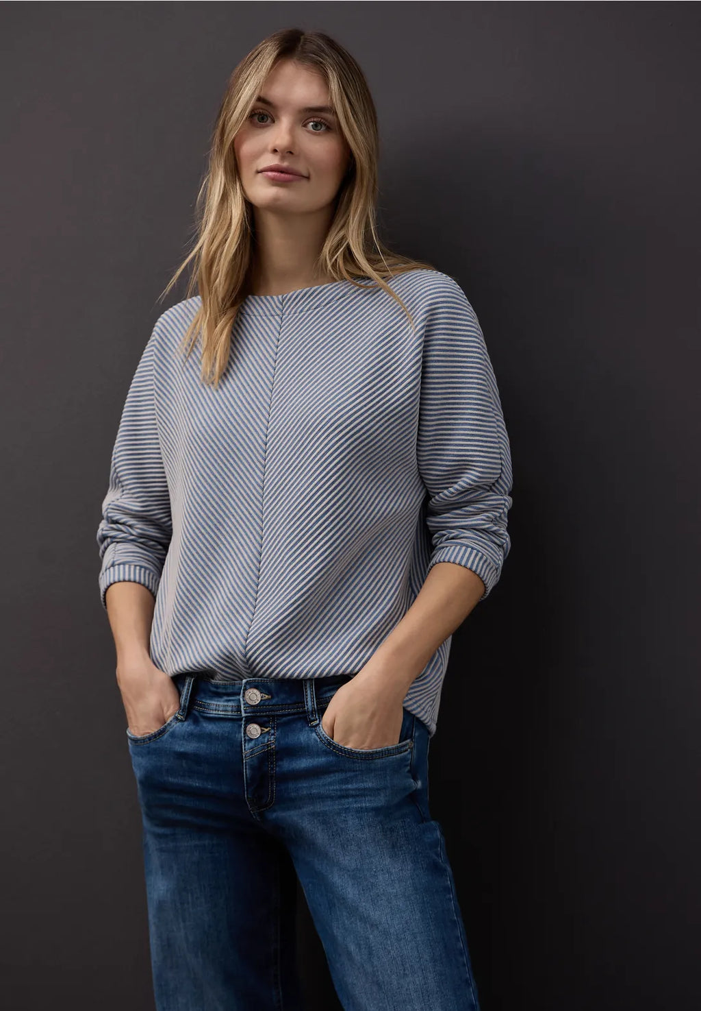 PIPA BLUE TOP
