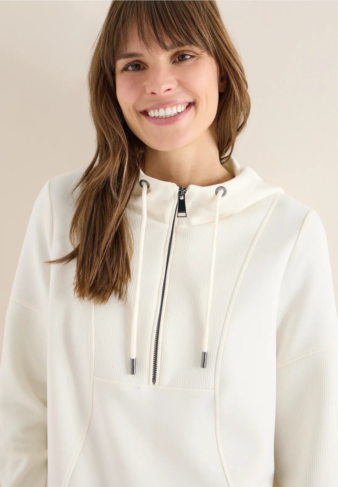 CREAM TROYER HOODY