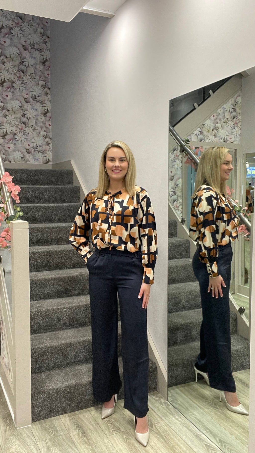 APRICOT BLOUSE
