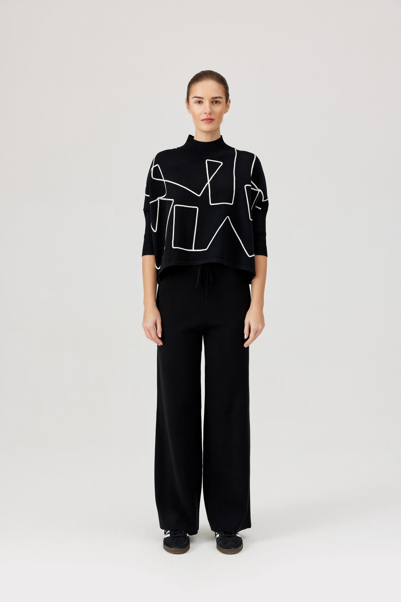 FINVOLA SWEATER