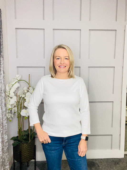 BOATNECK CREAM TOP