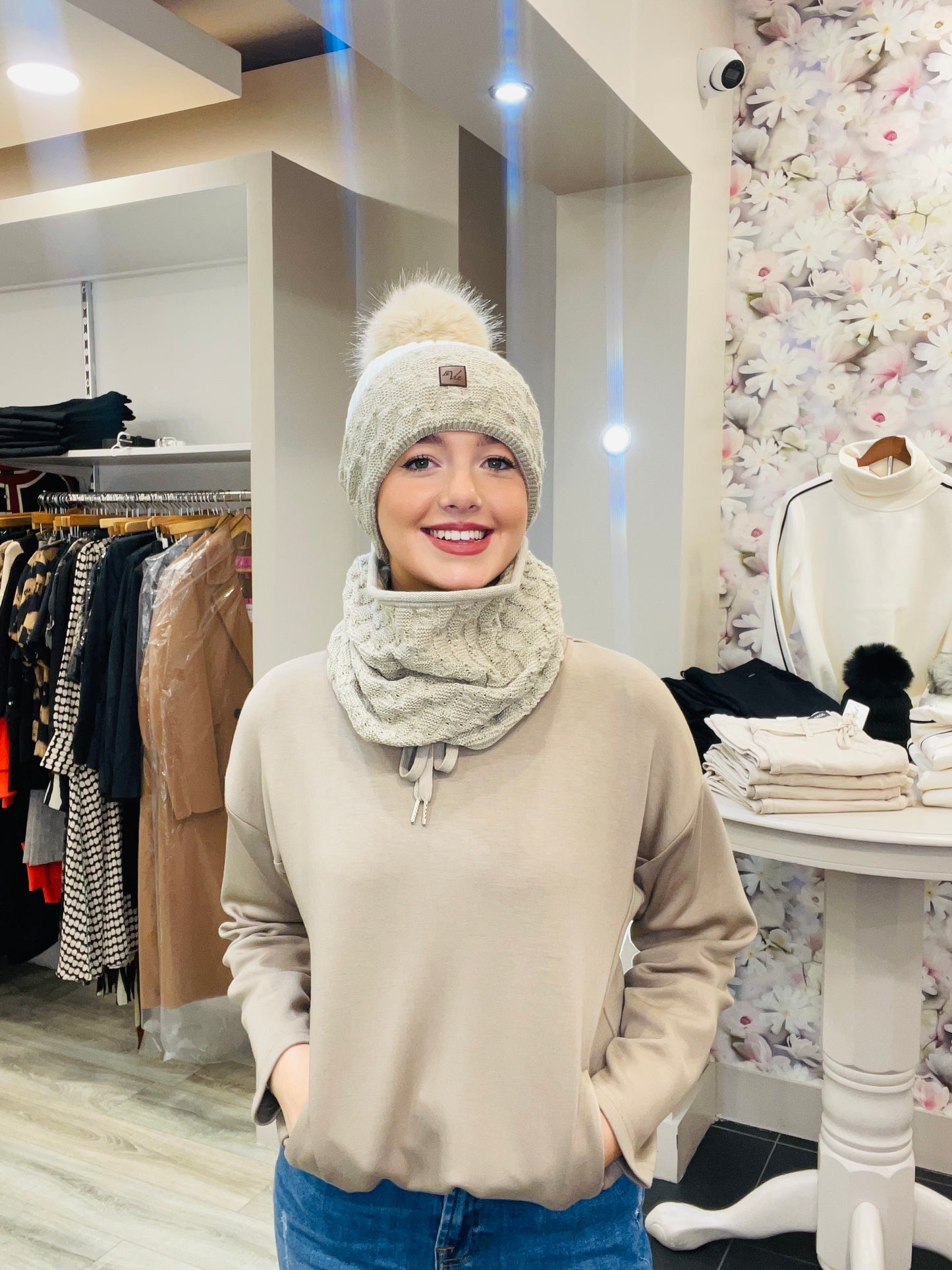 BEATA CREAM  HAT SET