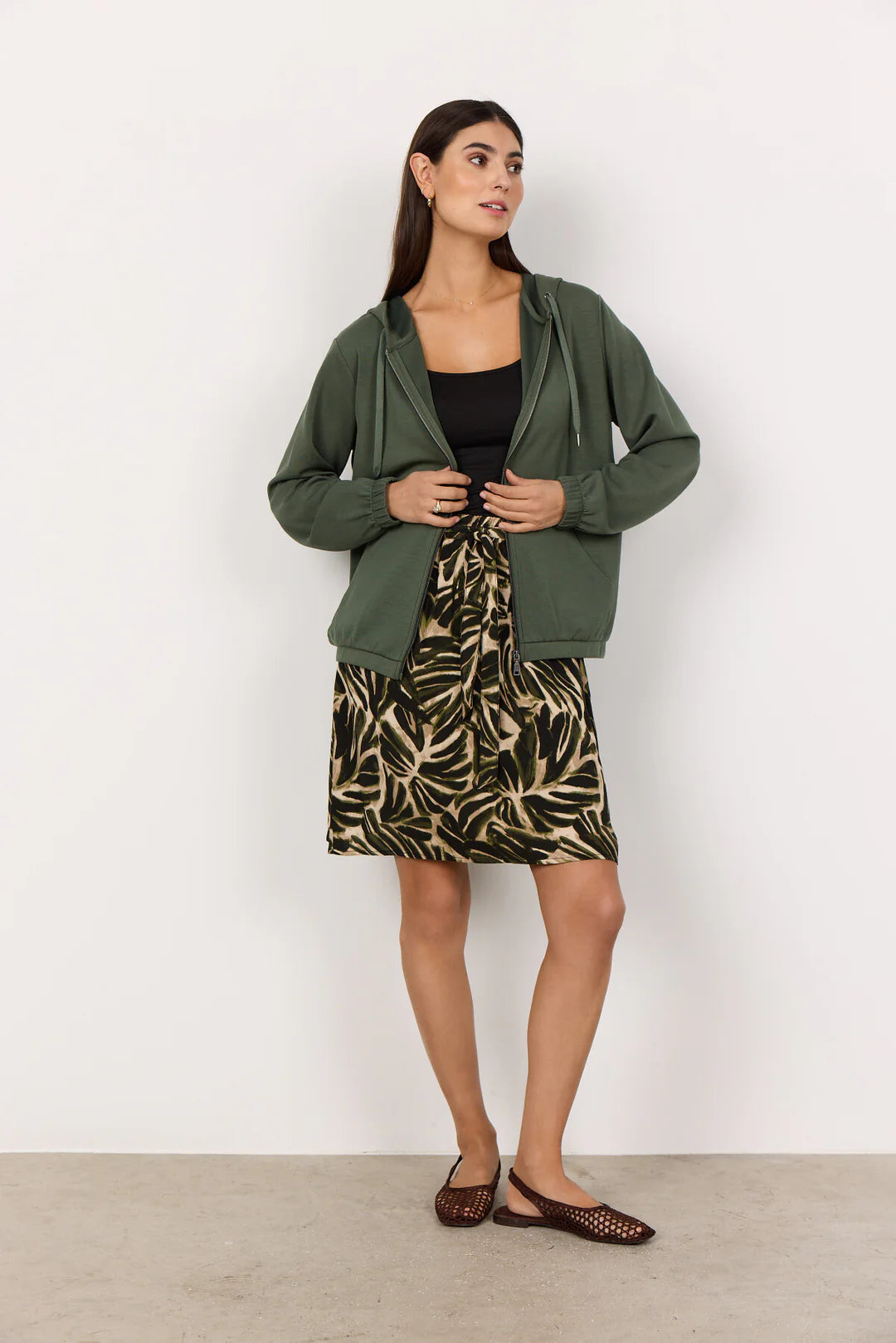 SABRINA KHAKI SWEATER