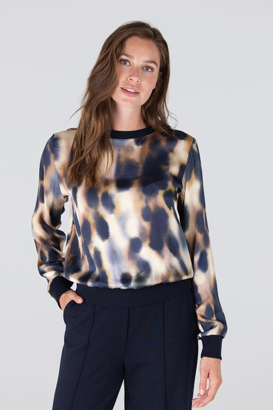 JULIA TOP
