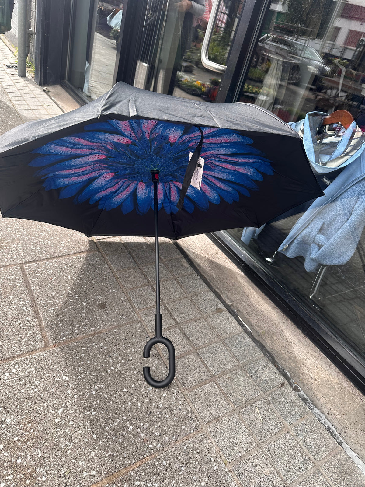 BLUE FLOWER UMBRELLA