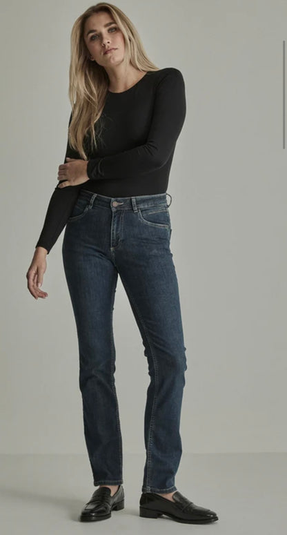 ANGIE AW26 JEANS