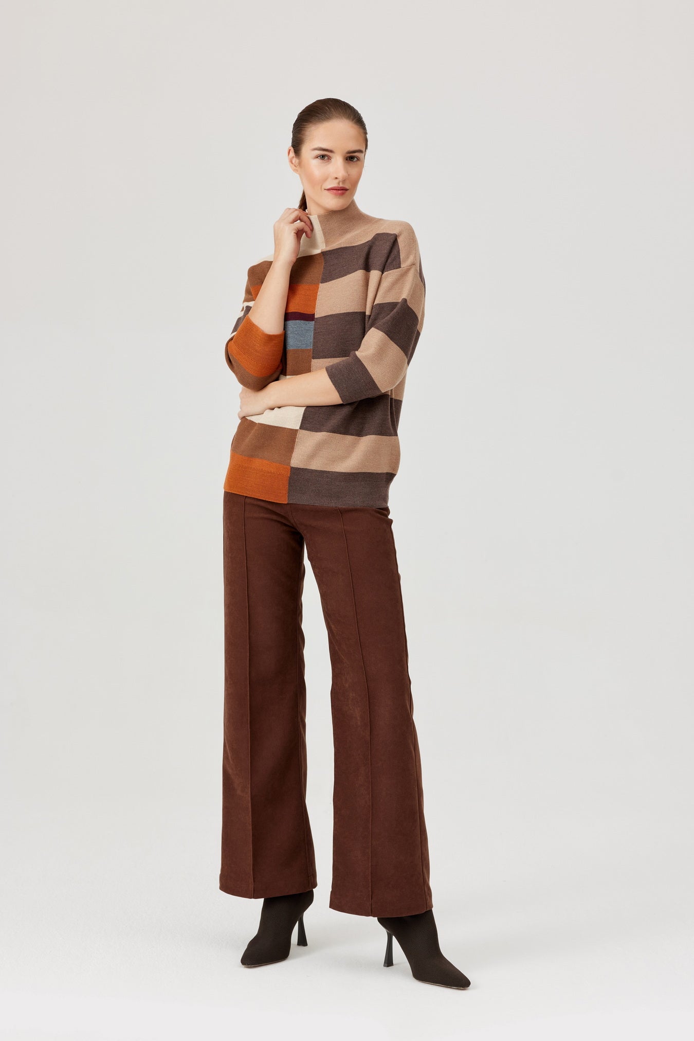 FINN SWEATER