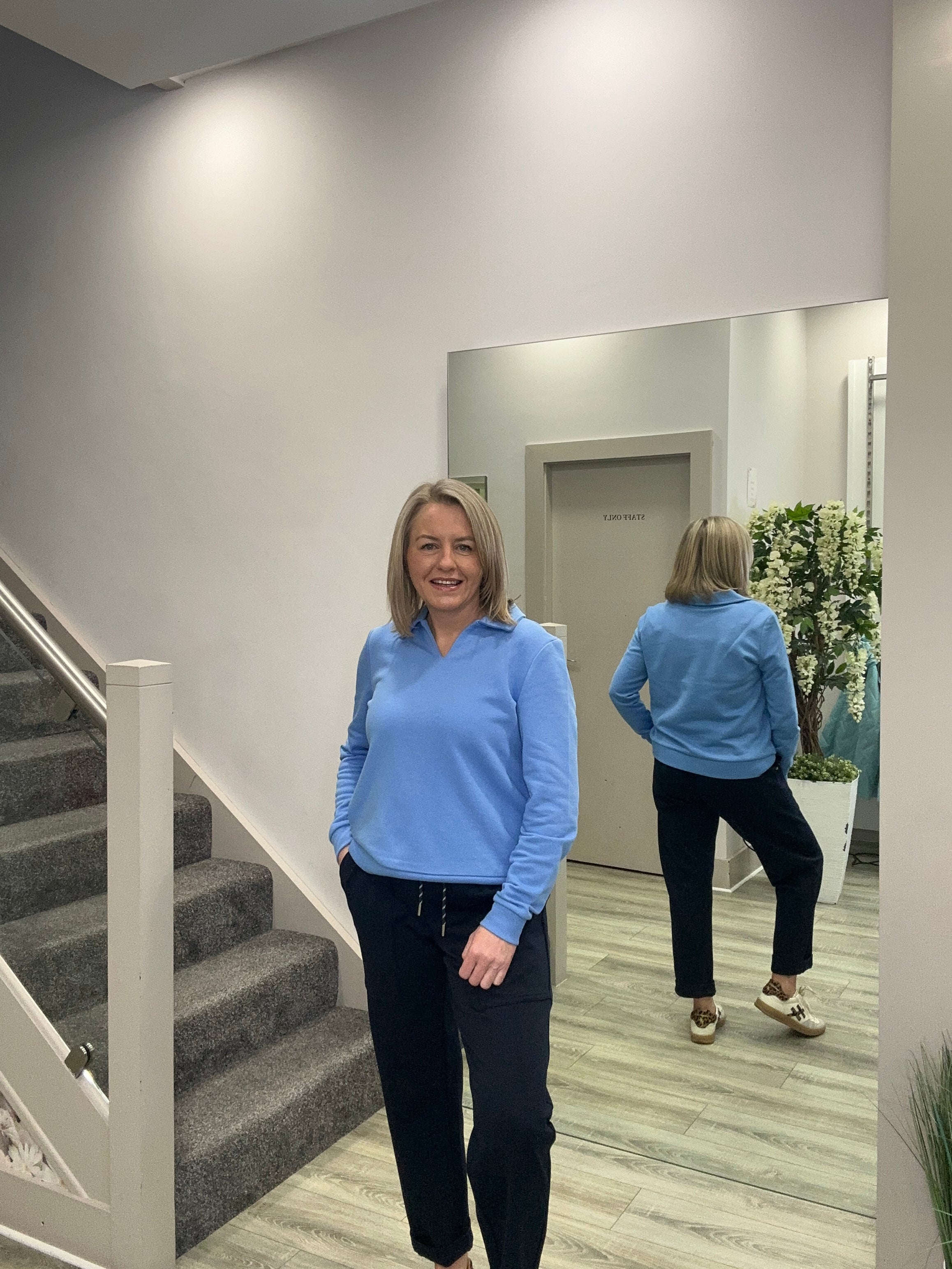 EVE BLUE SWEATER