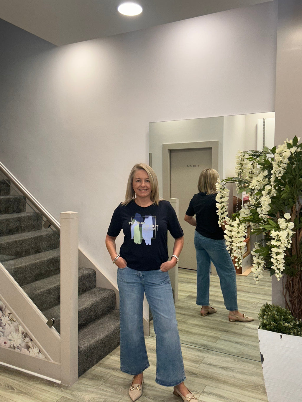 CALLY NAVY T-SHIRT