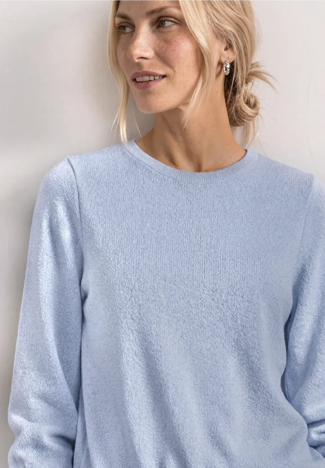SUZY BLUE KNIT