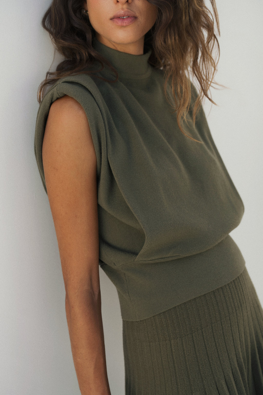 MARY KHAKI TOP