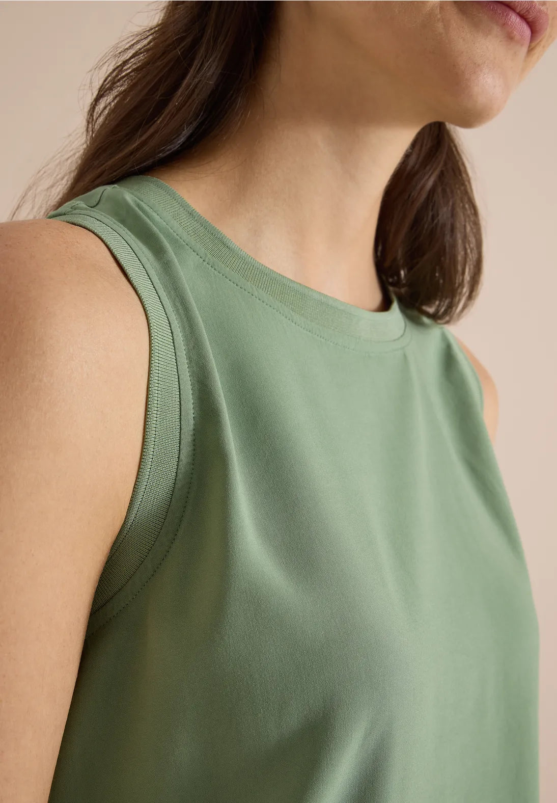 MINNA GREEN TOP
