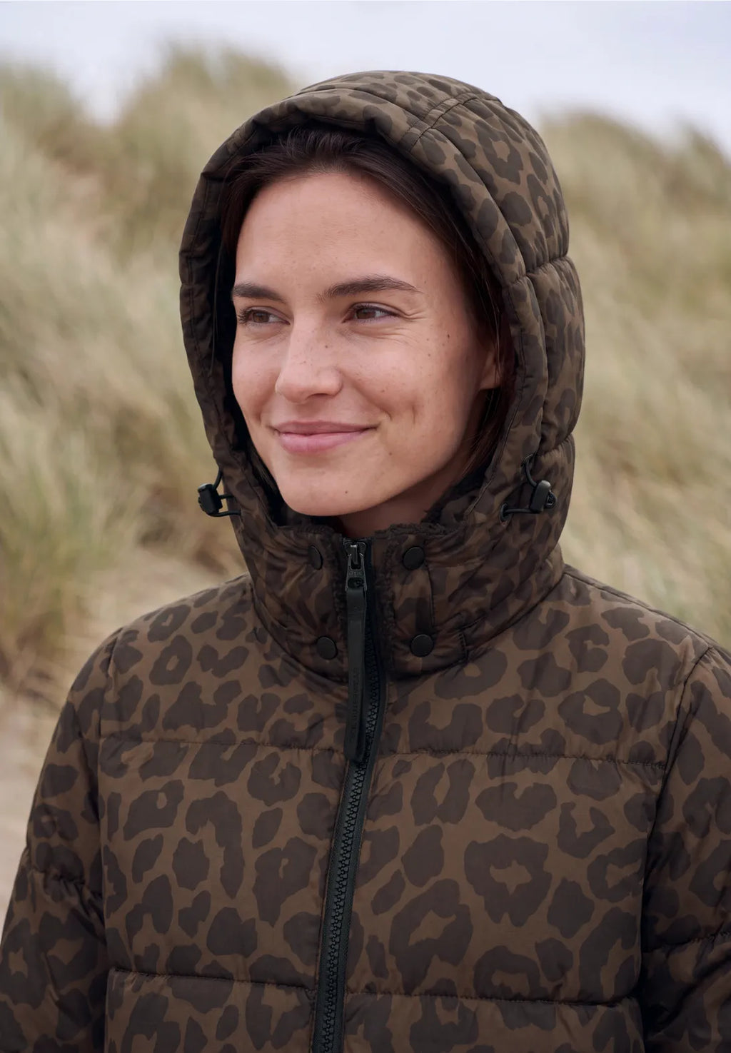 ZAHRA COAT