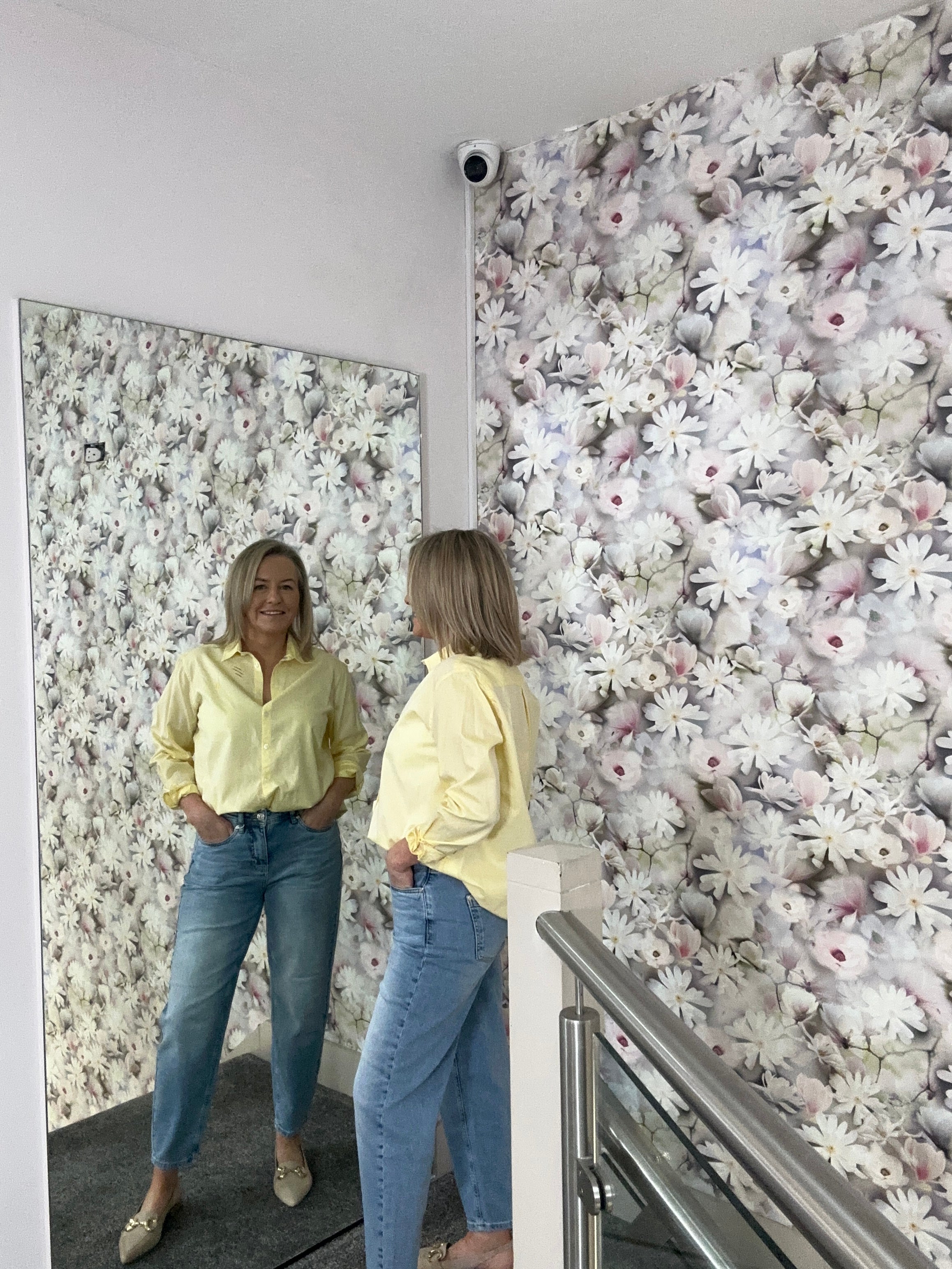 SIL YELLOW SHIRT