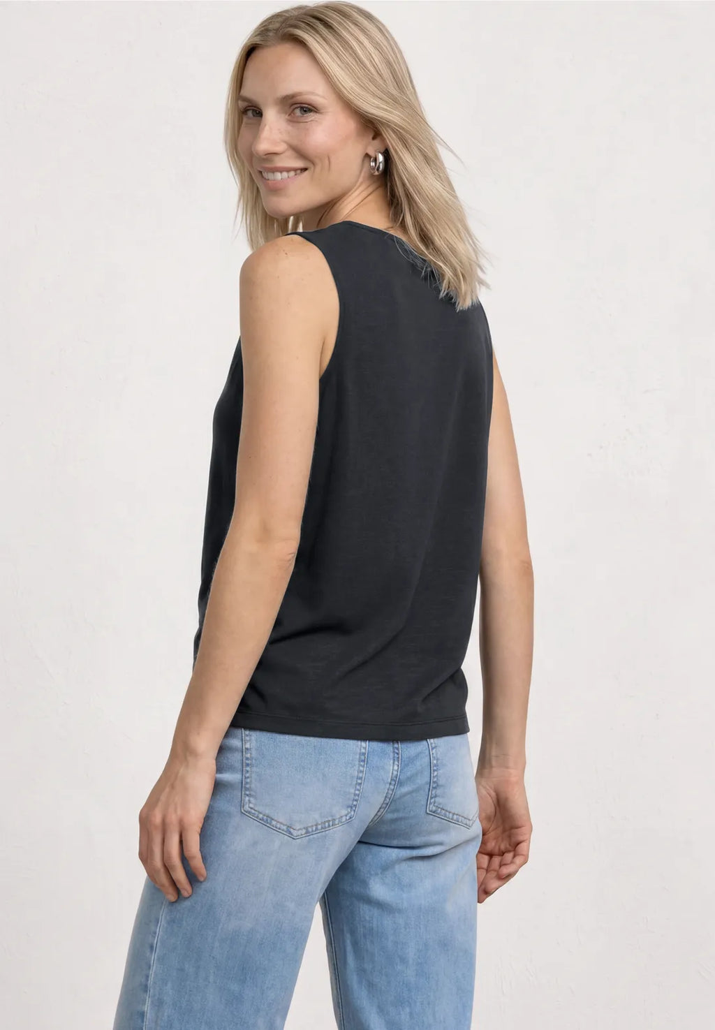 EIRA BLACK TOP