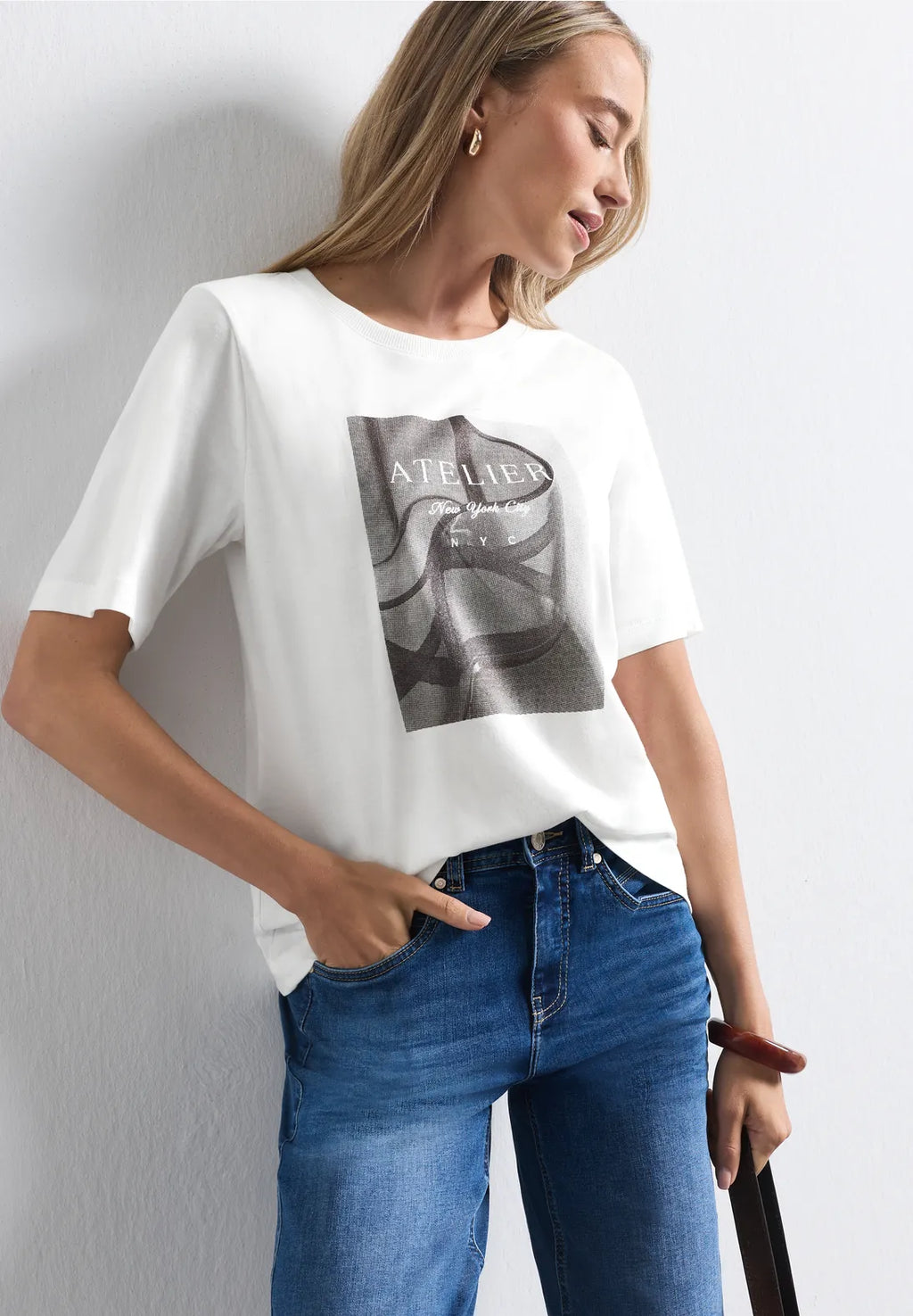 PAT WHITE T-SHIRT